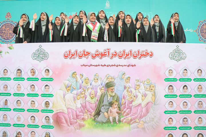 تصاویر/ دیدار و تکریم اصحاب رسانه استان قم با خانواده محترم پاسدار شهید سید محمد حسین بهاالدینی