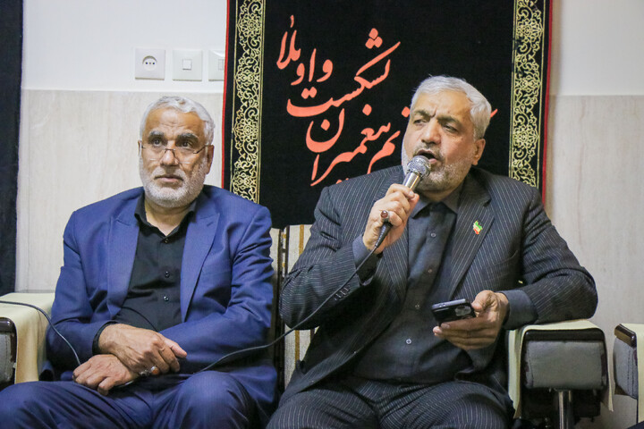 تصاویر/ دیدار و تکریم اصحاب رسانه استان قم با خانواده محترم پاسدار شهید سید محمد حسین بهاالدینی