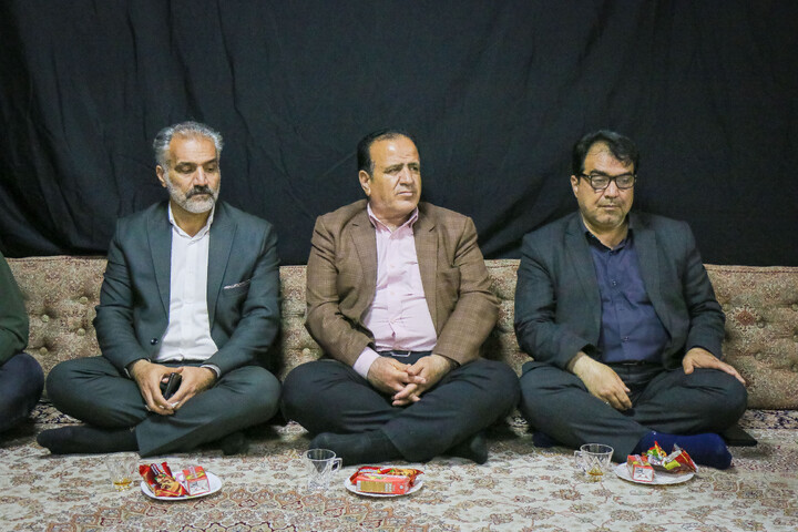 تصاویر/ دیدار و تکریم اصحاب رسانه استان قم با خانواده محترم پاسدار شهید سید محمد حسین بهاالدینی
