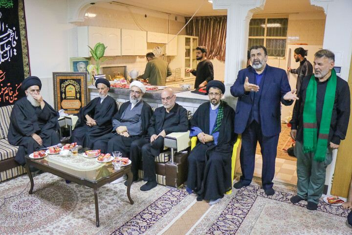 تصاویر/ دیدار و تکریم اصحاب رسانه استان قم با خانواده محترم پاسدار شهید سید محمد حسین بهاالدینی