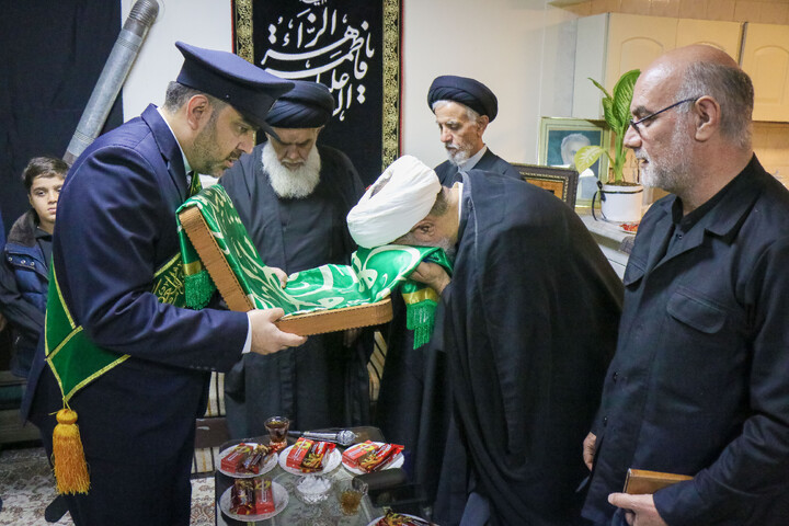 تصاویر/ دیدار و تکریم اصحاب رسانه استان قم با خانواده محترم پاسدار شهید سید محمد حسین بهاالدینی