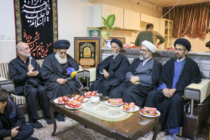 تصاویر/ دیدار و تکریم اصحاب رسانه استان قم با خانواده محترم پاسدار شهید سید محمد حسین بهاالدینی