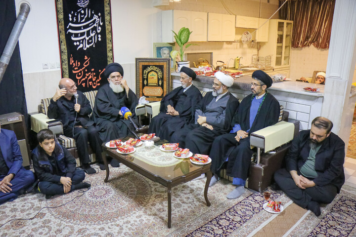 تصاویر/ دیدار و تکریم اصحاب رسانه استان قم با خانواده محترم پاسدار شهید سید محمد حسین بهاالدینی