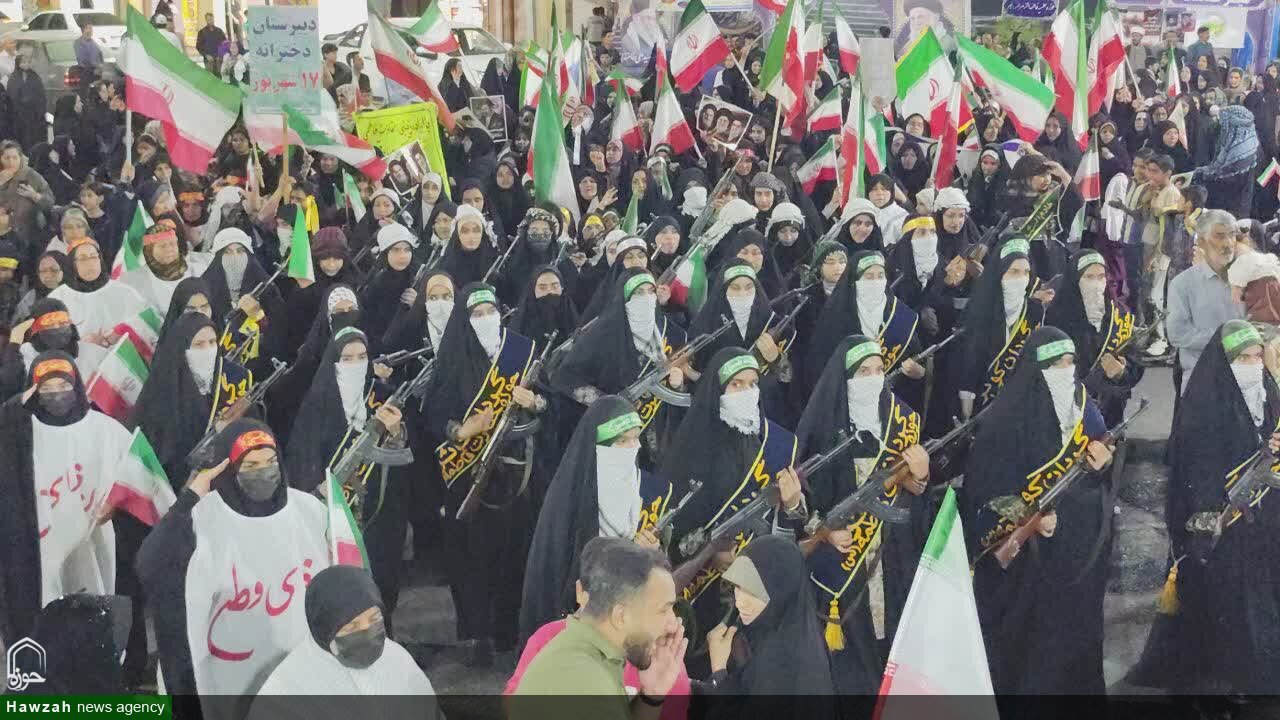 تصاویر/ رژه دختران بسیجی شهرستان بم