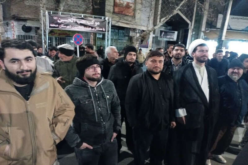 برپایی موکب و جهاد تبیین با حضور طلاب شهرستان صحنه+تصاویر