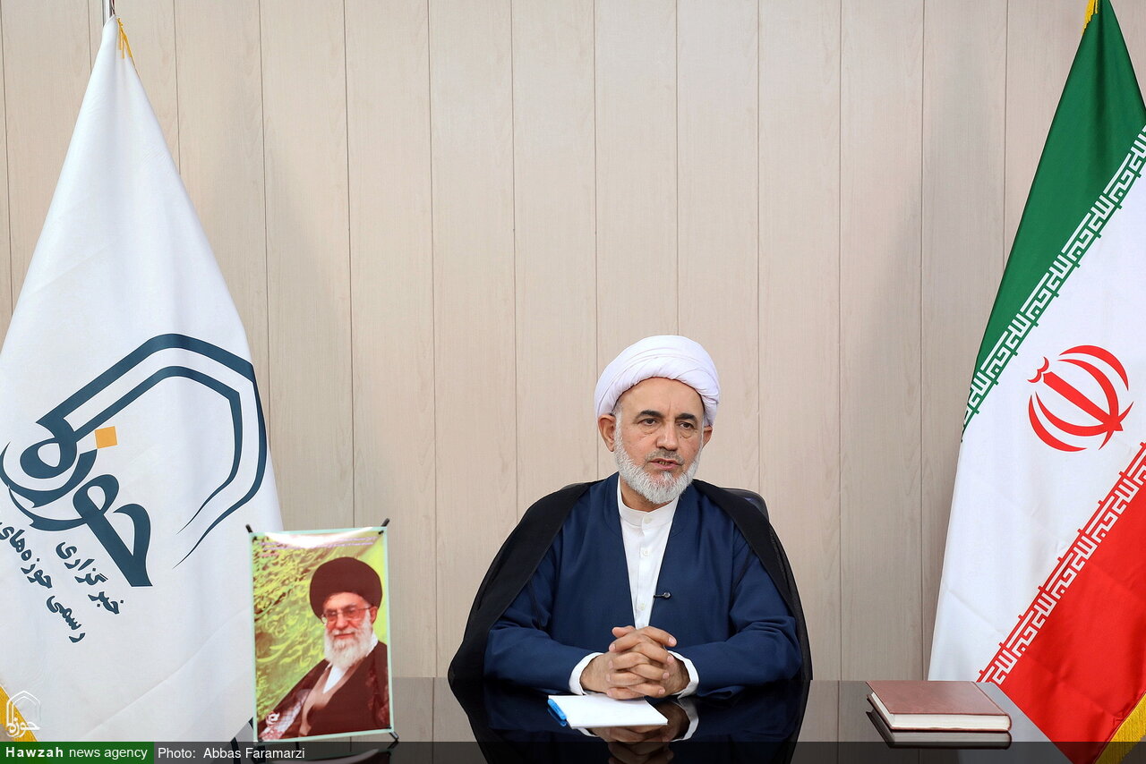 درسهایی از سیره مدیریتی شهید حضرت امام خامنهای / هنگام انتخاب رهبر سوم انقلاب در مجلس خبرگان چه گذشت؟
