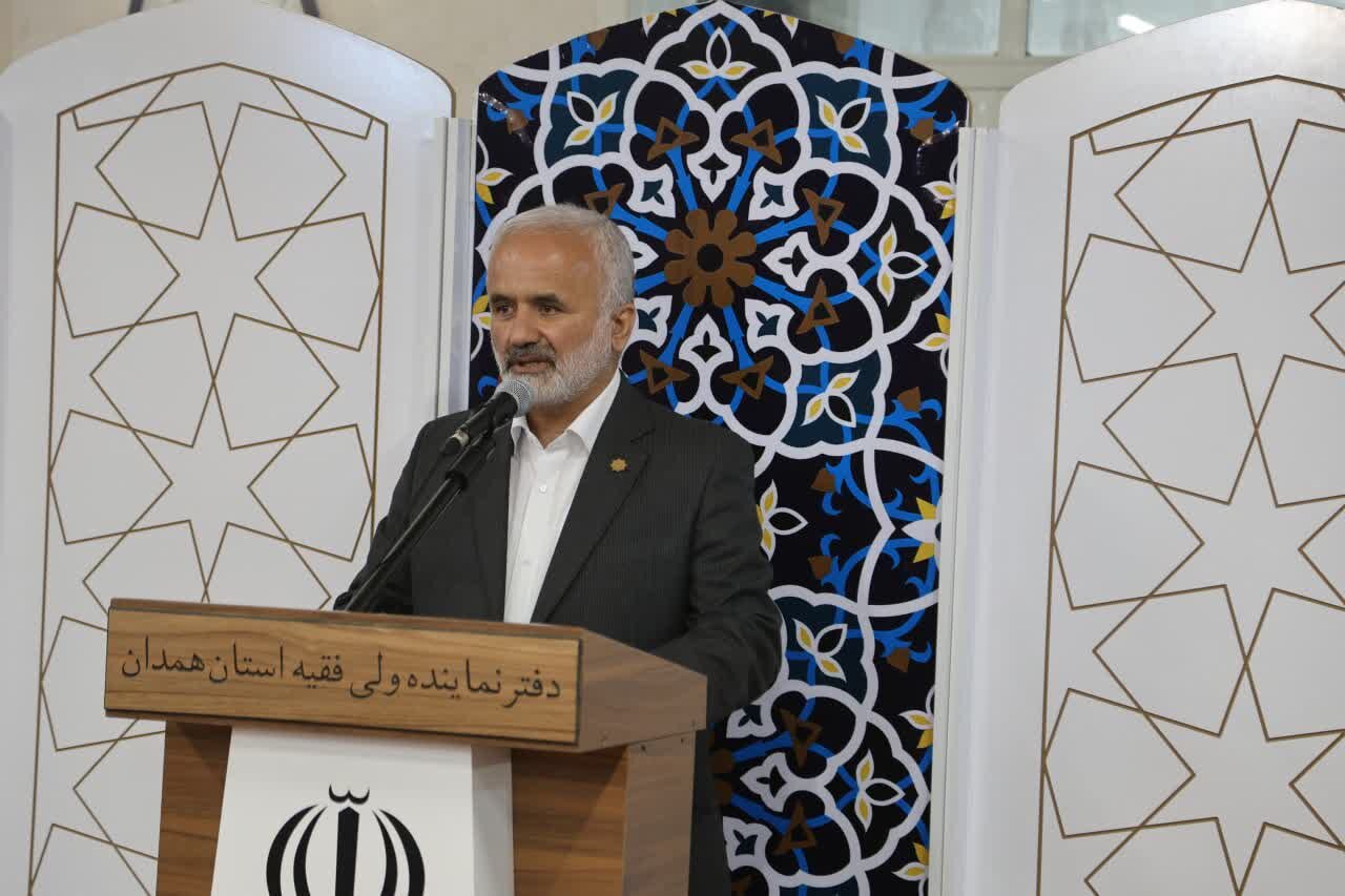 اجرای بیش از ۳۰۰برنامه در دهه کرامت در همدان
