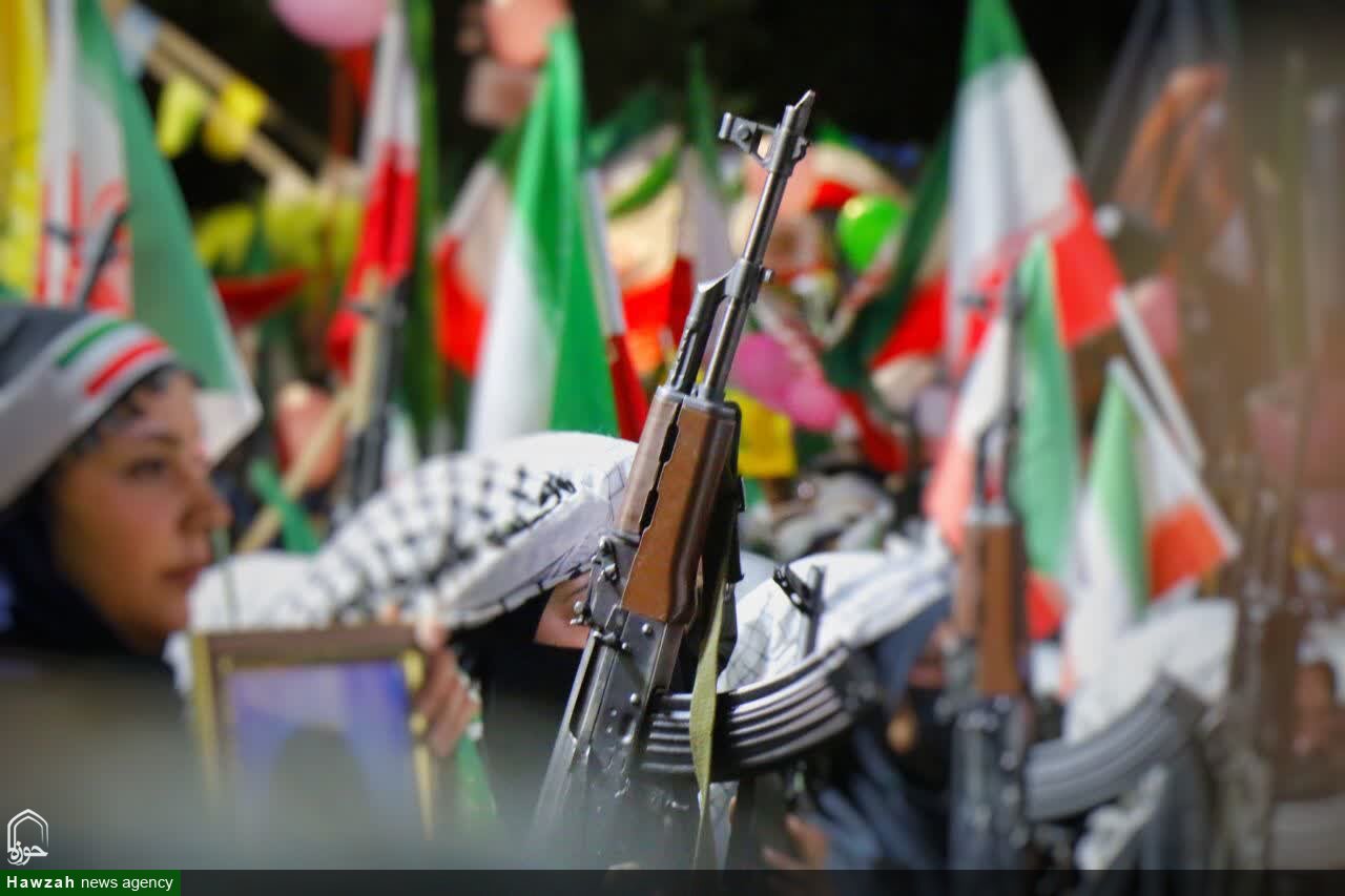 کلیپ| راهپیمایی دختران جان فدای ایران در کرمان-۲