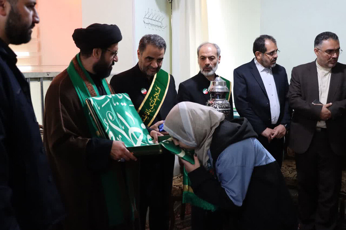 حضور سفیران کریمه اهل‌بیت(س) در اجتماع پرشور مردم سمنان