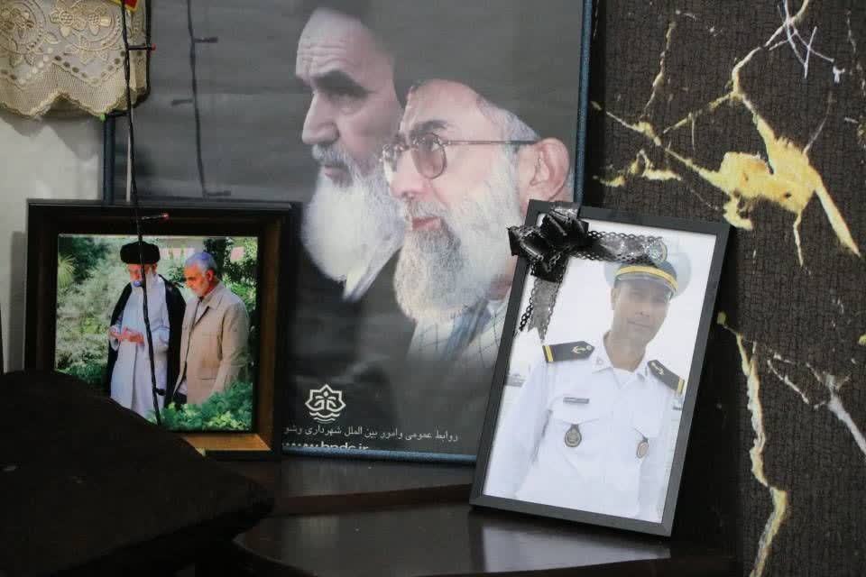 دیدار صمیمی مدیرکل کمیته امداد هرمزگان با خانواده‌های شهدای ناو «دنا» و تکریم ایثارگران