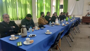 تصاویر/ تجلیل امام جمعه شهرستان بابل از مادحین اهل بیت (ع)