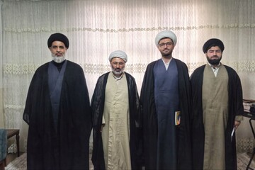 تصاویر/ تکریم حجت‌الاسلام و المسلمین محمدمهدی بهجت، حافظ کل قرآن کریم، دکترای قرآن و علوم تربیتی، از اساتید طرح شجره طیبه حفظ حوزه علمیه قم