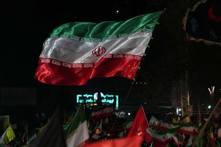 تصاویر/ اجتماع پرشور حمایت از وطن در تجریش