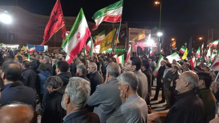 تصاویر/اجتماع بزرگ مردم آران و بیدگل همراه با گرامیداشت سالروز تاسیس سپاه پاسداران انقلاب اسلامی