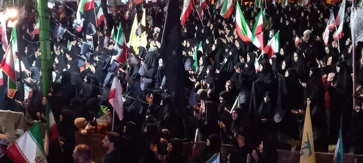 تصاویر/اجتماع بزرگ مردم آران و بیدگل همراه با گرامیداشت سالروز تاسیس سپاه پاسداران انقلاب اسلامی