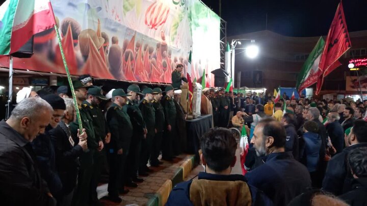 تصاویر/اجتماع بزرگ مردم آران و بیدگل همراه با گرامیداشت سالروز تاسیس سپاه پاسداران انقلاب اسلامی