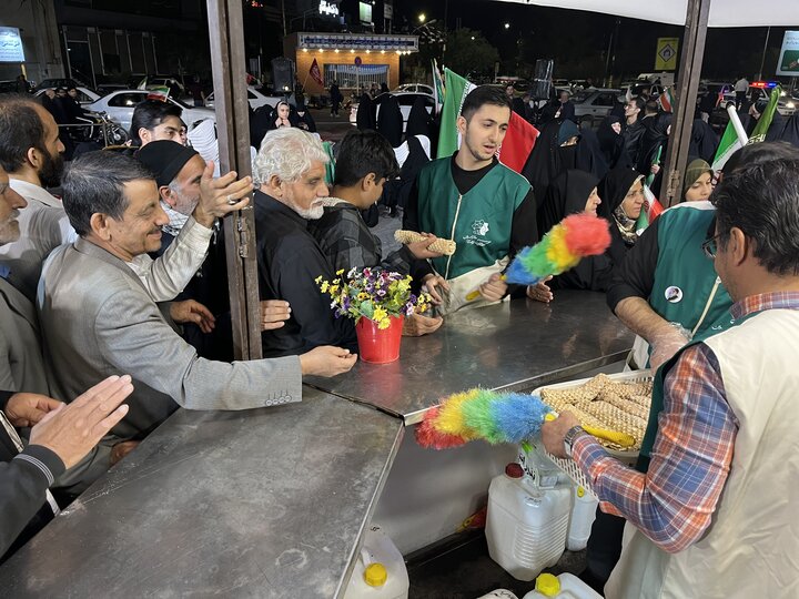 تصاویر/سومین شب جشنواره ملی آه و آهو در قالب قرارگاه آه و آهو درکاشان