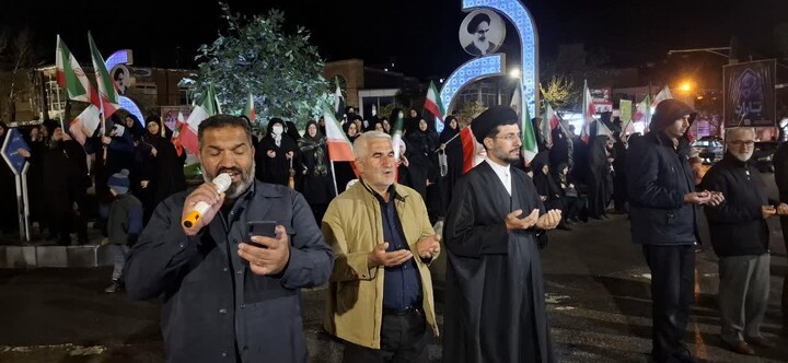 تصاویر / پنجاه و دومین شب اجتماع بزرگ خونخواهان امام خامنه‌ای(ره) در تویسرکان