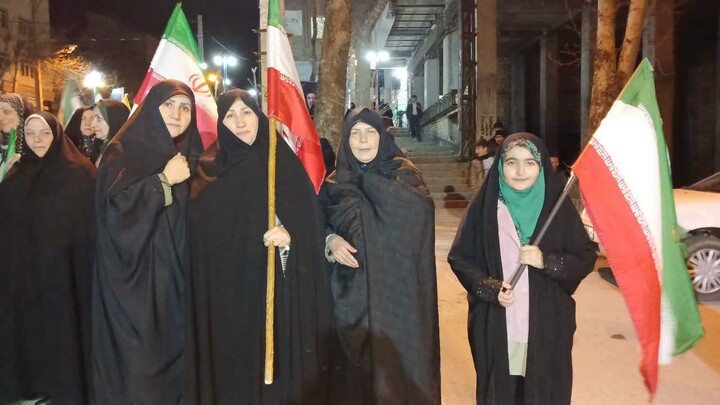 تصاویر / پنجاه و دومین شب اجتماع بزرگ خونخواهان امام خامنه‌ای(ره) در تویسرکان