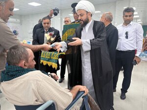 تصاویر/ استقبال مینابی ها از کاروان زیر سایه خورشید در دهه کرامت