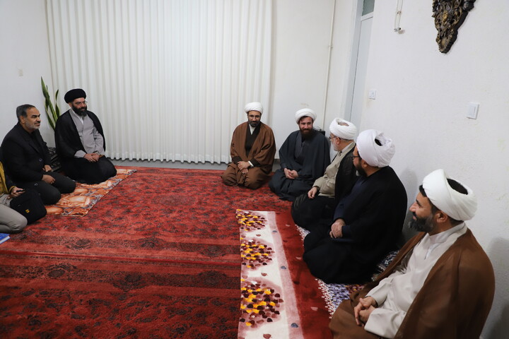 تصاویر/ سلسله دیدار و سرکشی نماینده معزز ولی فقیه و مدیر حوزه علمیه کردستان از روحانیون تبلیغی شهرستان قروه