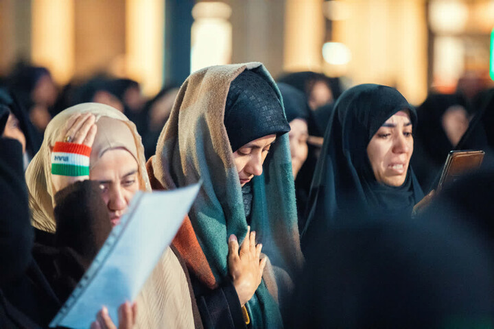 تصاویر/ اقامه نماز استغاثه به امام زمان(عج) در شهر زنجان