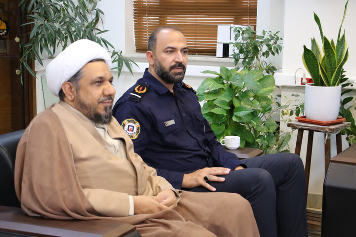 تجلیل مسئولان حوزوی از کارکنان سازمان آتش نشانی شهرداری اصفهان