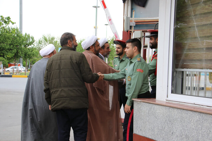 تجلیل مسئولان حوزوی از کارکنان سازمان آتش نشانی شهرداری اصفهان