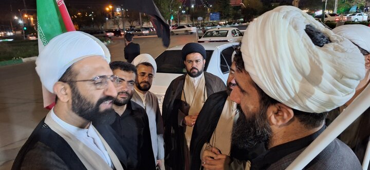 تصاویر | بازدید شامگاهی معاون حوزه‌های علمیه از فعالیت مواکب طلاب برادران و خواهران