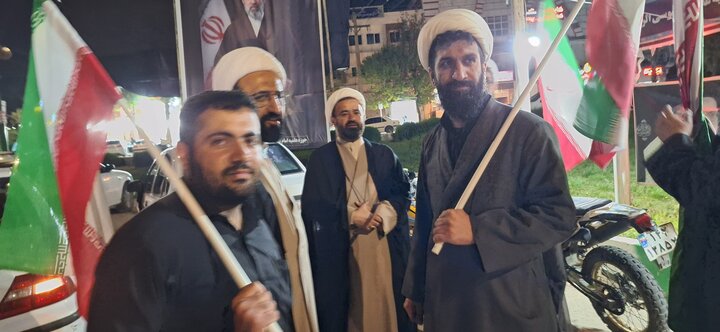 تصاویر | بازدید شامگاهی معاون حوزه‌های علمیه از فعالیت مواکب طلاب برادران و خواهران
