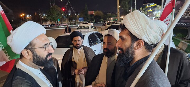 تصاویر | بازدید شامگاهی معاون حوزه‌های علمیه از فعالیت مواکب طلاب برادران و خواهران