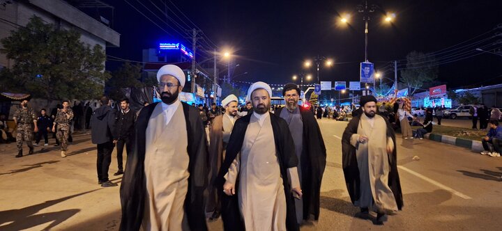 تصاویر | بازدید شامگاهی معاون حوزه‌های علمیه از فعالیت مواکب طلاب برادران و خواهران