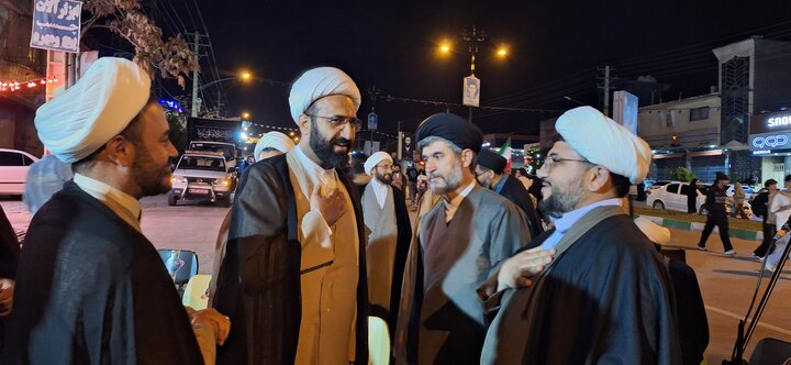 تصاویر | بازدید شامگاهی معاون حوزه‌های علمیه از فعالیت مواکب طلاب برادران و خواهران