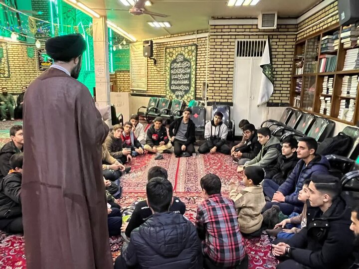 تصاویر/ فعالیت های تبلیغی فرهنگی مسجد علوی در جنگ تحمیلی سوم