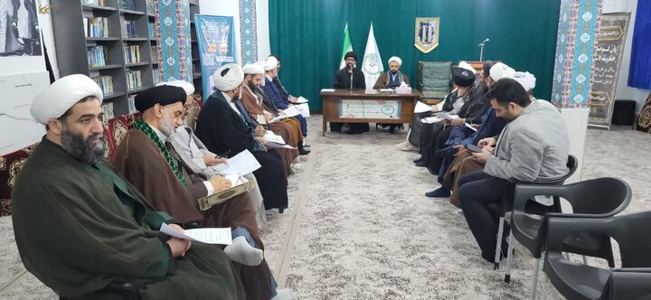 تصاویر/ برگزاری جلسه گردهمایی دبیران قرارگاه راهبری مساجد استان مازندران در شهرستان محمودآباد