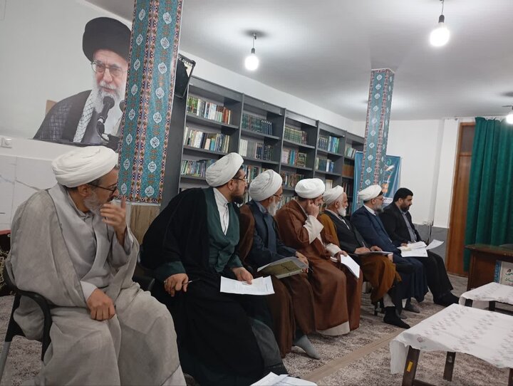 تصاویر/ برگزاری جلسه گردهمایی دبیران قرارگاه راهبری مساجد استان مازندران در شهرستان محمودآباد