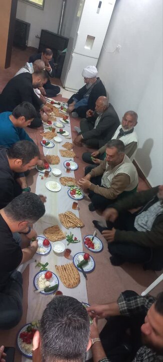 تصاویر/  مراسم پرفیض زمزمه زیارت عاشورا و ویژه برنامه دهه کرامت با حضور مشتاقان مکتب اهل بیت(ع) با حضور امام جمعه دابودشت