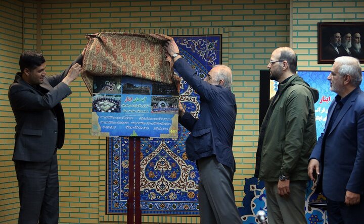 تصاویر/ مراسم رونمایی از ۲۲ اثر همخوانی قرآنی و سرود‌های حماسی