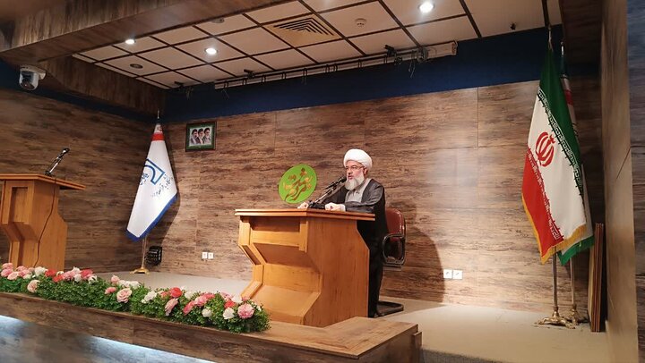تصاویر/نشست علمی فرهنگی «بعثت مردم» گرامیداشت چهلمین روز شهادت قائد امت در دانشگاه باقرالعلوم(ع) برگزار شد