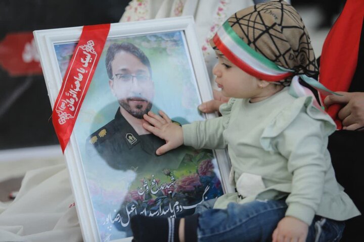 تصاویر/ رزمایش و اجتماع بزرگ دختران جان‌فدای ایران در نوش آباد
