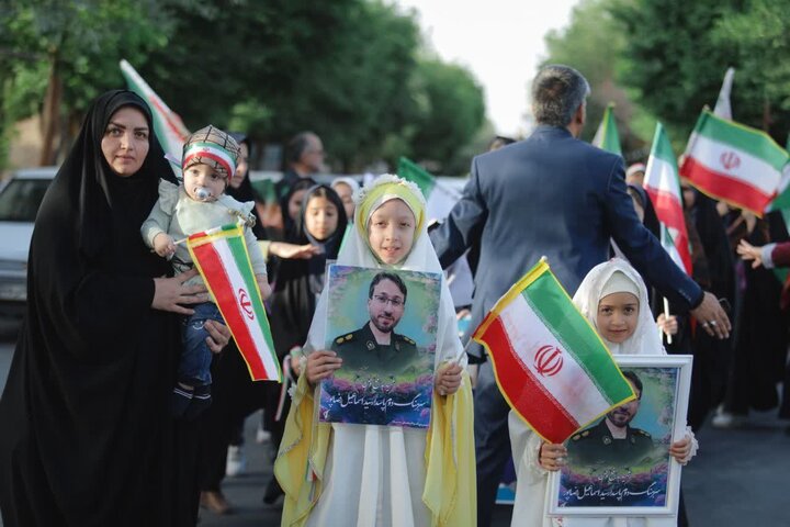 تصاویر/ رزمایش و اجتماع بزرگ دختران جان‌فدای ایران در نوش آباد