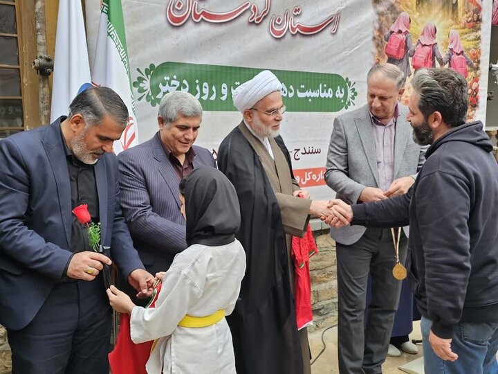 تصاویر/ آیین گرامیداشت دختران جانفدای ایران در سنندج