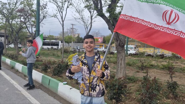 تصاویر/روز شانزدهم از اجتماع پرچم گردانی به نیابت از شهید عزت الله بابایی در اراک