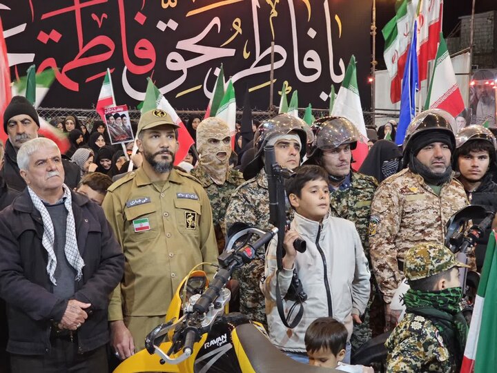تصاویر/ تجمع مردمی بخش سریش‌آباد در حمایت از انقلاب و رهبری