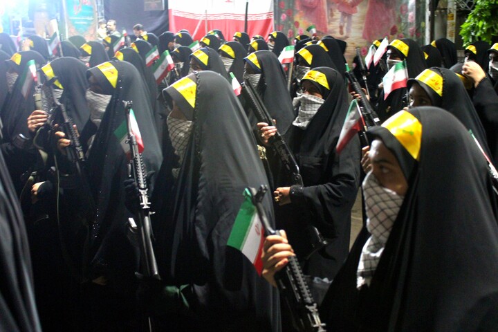 تصاویر/ اجتماع دختران جانفدا و ولایتمدار بخش ماهان