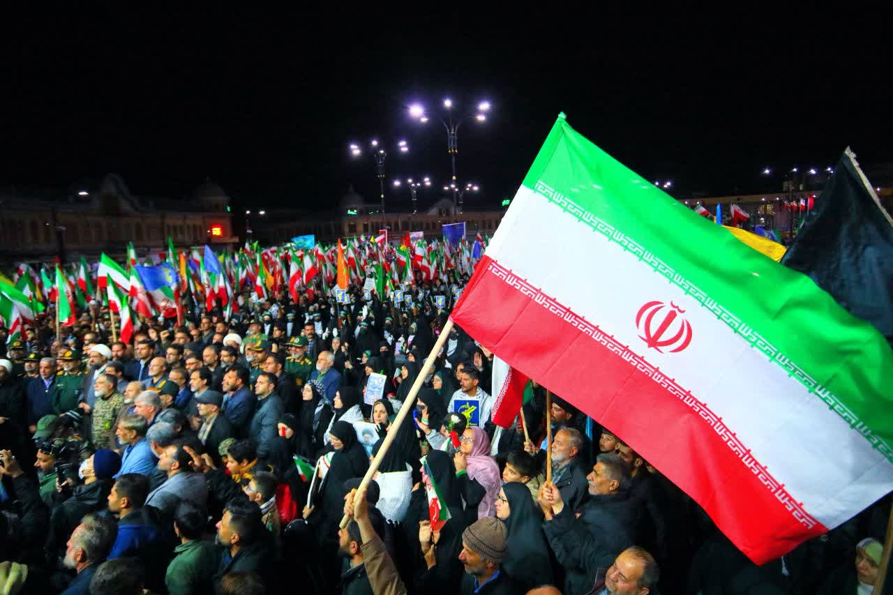 Drapeau Iranien, symbole mondial d’unité et de résistance en temps de crise