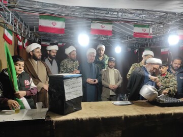 تصاویر/ بازدید مسئول سازمان بسیج اساتید، طلاب و روحانیون کشور از فعالیت طلاب جهادی همدان