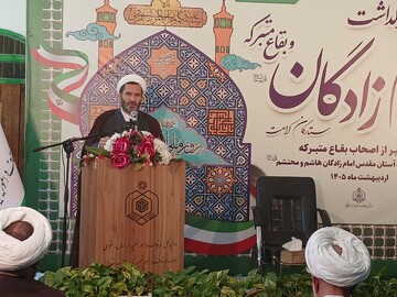 بقاع متبرکه محور خدمت‌رسانی فرهنگی و اجتماعی در استان خراسان هستند