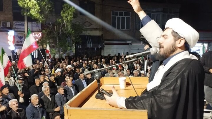 تصاویر/ تجمع متوالی مردم میاندوآب در پنجاه و سومین شب