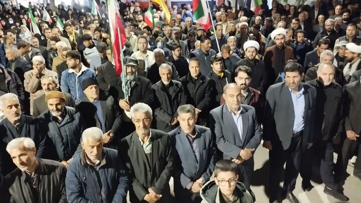 تصاویر/ تجمع متوالی مردم میاندوآب در پنجاه و سومین شب